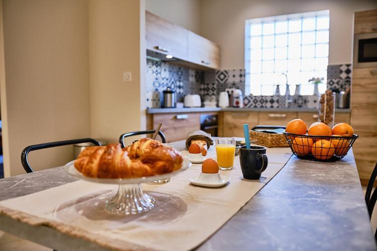 Les Doyennes Bed & Breakfast Brugny-Vaudancourt Bagian luar foto